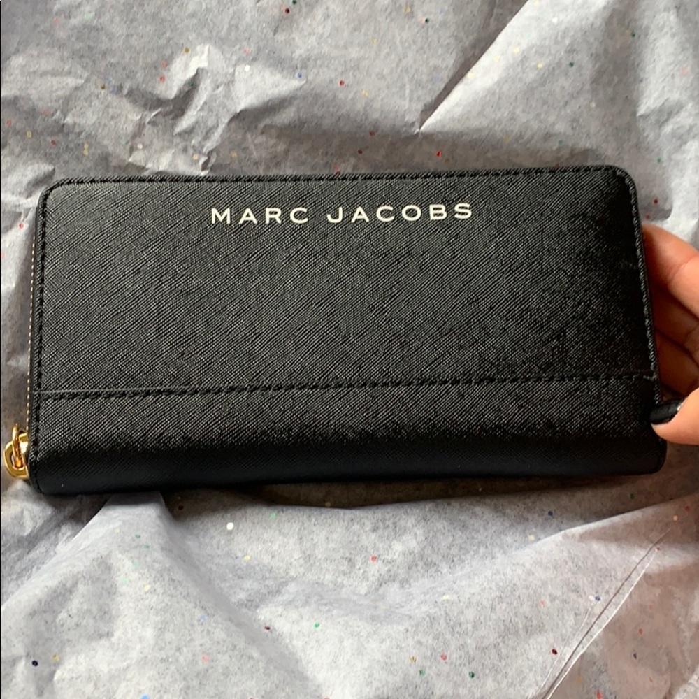 Marrc jacob black wallet